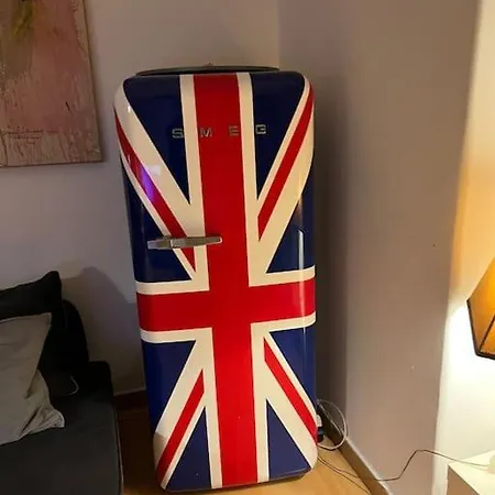 Апартаменты Lovely Art 2 Bedroom Flat Next To Metro Station Lodi Рим